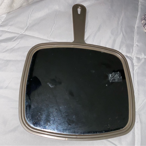2 Hand Mirrors - Picture 11 of 12